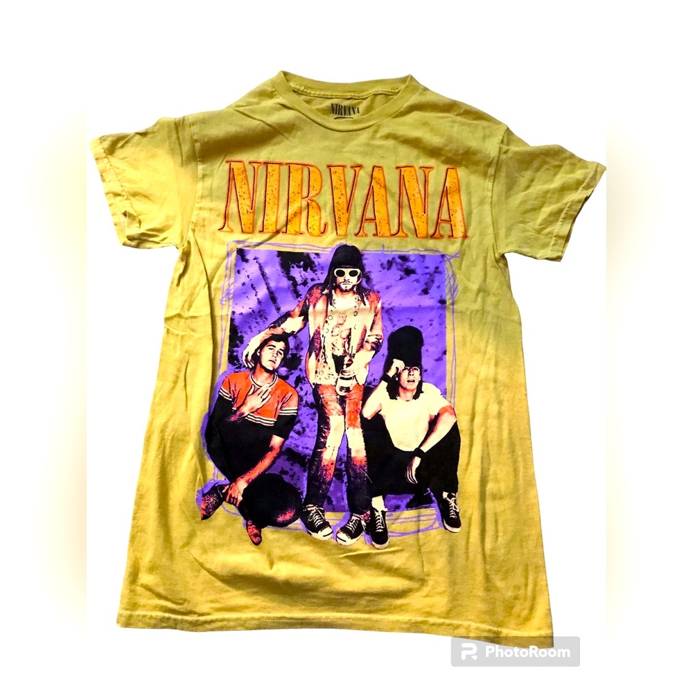 Urban Outfitters Nirvana Tee Graphic Band T-Shirt Yellow/Green Small 100% Cotton